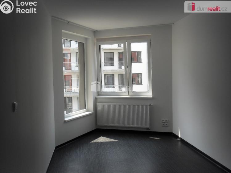 Аренда квартиры 2+KK Praha 9, Zakšínská č. 4