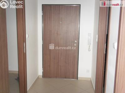 Аренда квартиры 2+KK Praha 9, Zakšínská č. 9