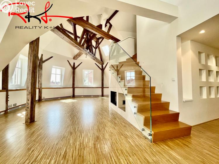 Rent apartment 6 and more Praha, Ovenecká č. 2