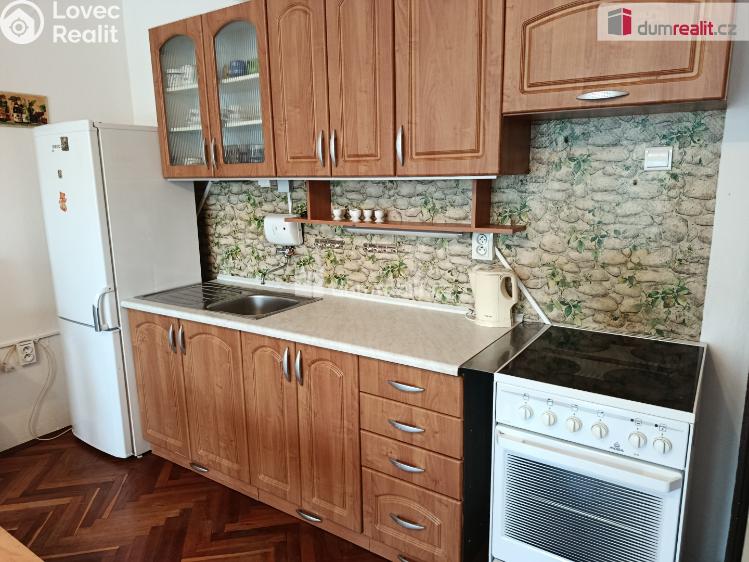 Rent apartment 2+KK Praha 19, Toužimská č. 5