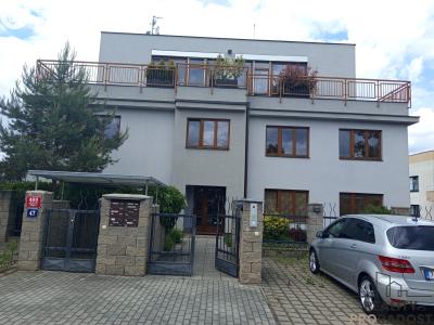 Оренда квартири 1+KK Praha, Lumiérů č. 1