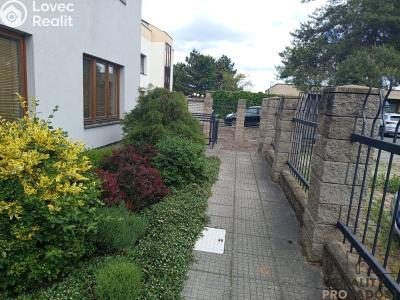 Оренда квартири 1+KK Praha, Lumiérů č. 2