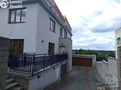 Оренда квартири 1+KK Praha, Lumiérů č. 5