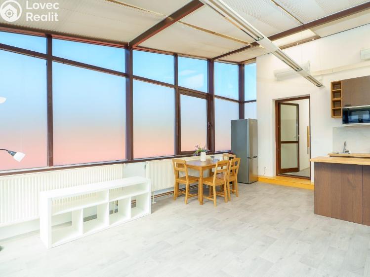Rent apartment 2+KK Praha, Kolčavka 75/3 č. 3