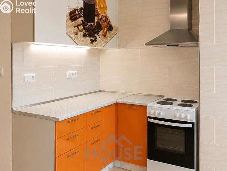 Sale apartment 2+KK Praha, Makedonská č. 5