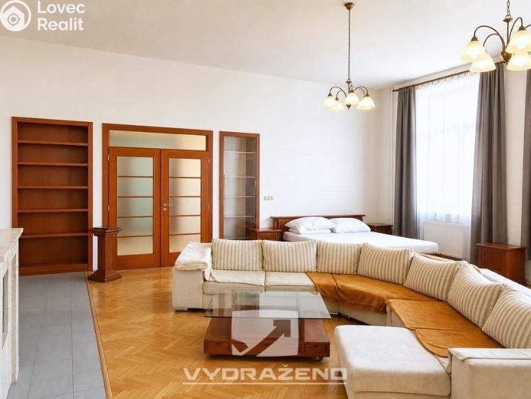 Продажа многогенного дом Dolní Kounice č. 4