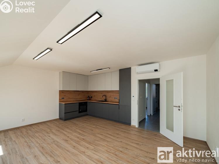 Pronájem bytu 2+KK Ovčáry, Na Bulánce 330 č. 1