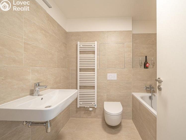 Аренда квартиры 2+KK Praha 4, Modřany, Mezi vodami č. 4