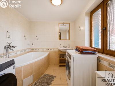 Sale family house Leština č. 11