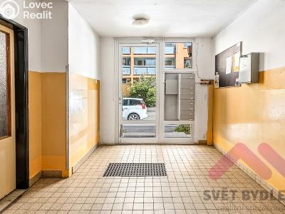 Аренда квартиры 2+KK Praha, Zelenohorská č. 24