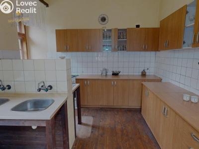 Продаж готелі Dubá, Vrabcov 160 č. 34