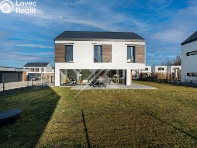 Rent family house Přezletice, Hrušková č. 24