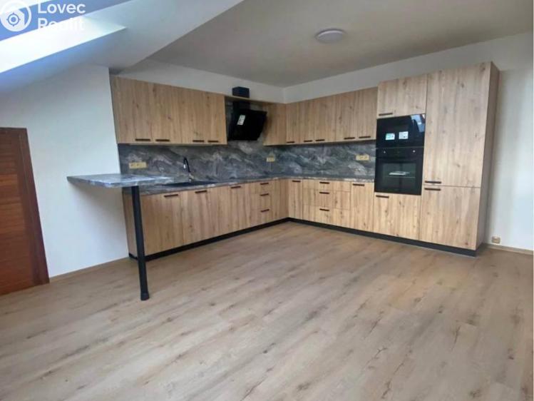 Аренда квартиры 3+1 Praha, Vnější 954/24 č. 1