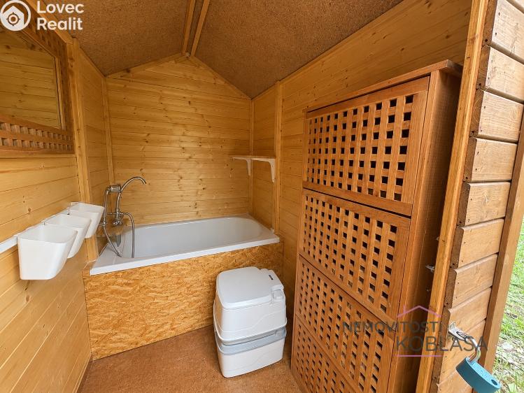 Sale hut Rokle č. 4