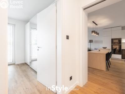Pronájem bytu 2+KK Staré Město, Svatovítská 583 č. 9