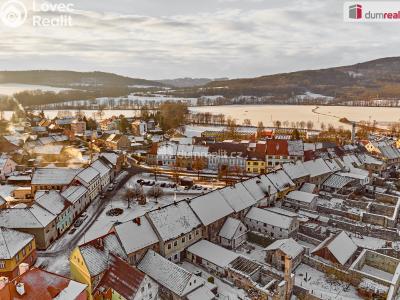 Prodej rodinného domu Kravaře, náměstí č. 27