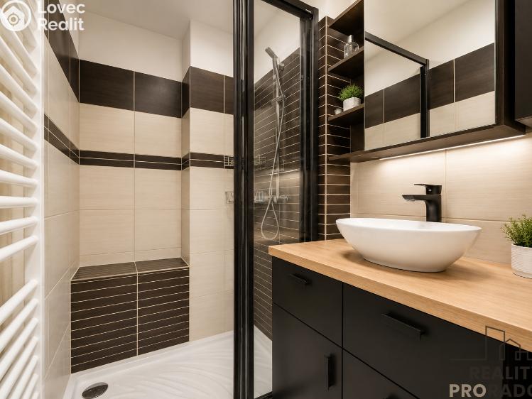 Prodej bytu 2+1 Pardubice, Jilemnického 2220 č. 2
