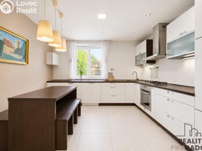 Prodej bytu 2+1 Pardubice, Jilemnického 2220 č. 1
