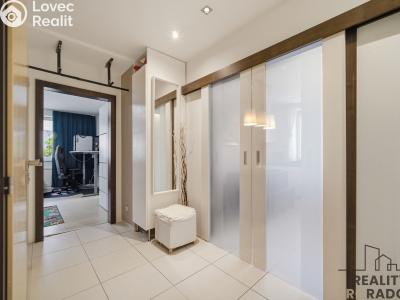 Prodej bytu 2+1 Pardubice, Jilemnického 2220 č. 8