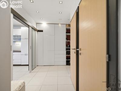 Prodej bytu 2+1 Pardubice, Jilemnického 2220 č. 12