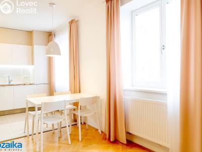 Pronájem bytu 2+KK Lanškroun, nám. J. M. Marků 123 č. 2