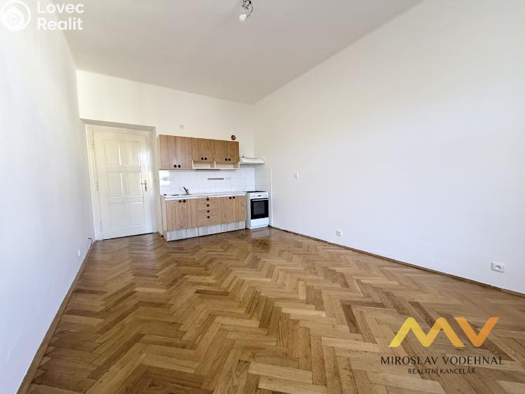 Rent apartment 2+KK Hradec Králové, Nerudova č. 5