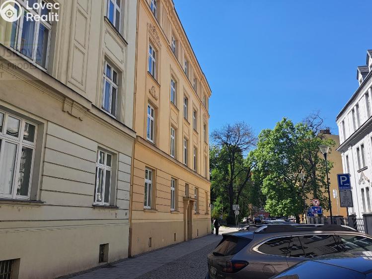 Prodej bytu 3+1 Ostrava, Zahradní 1696/5 č. 1