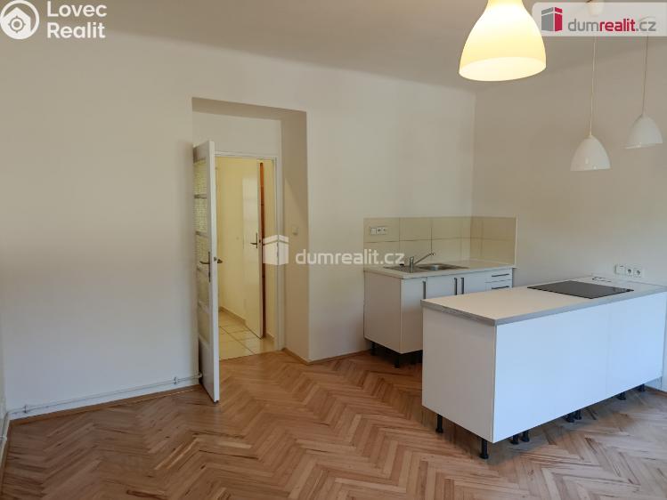 Pronájem bytu 2+KK Praha 6, Ve struhách č. 1