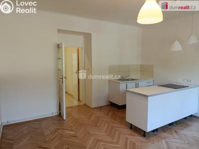 Pronájem bytu 2+KK Praha 6, Ve struhách č. 1
