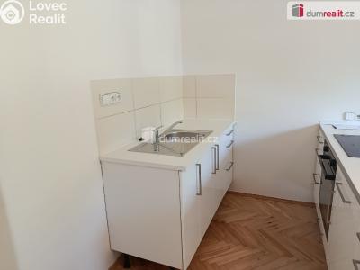 Pronájem bytu 2+KK Praha 6, Ve struhách č. 3