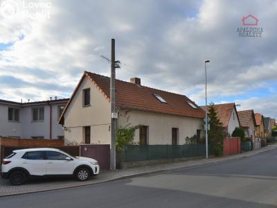 Prodej rodinného domu Cerhenice, Na vinohradech 207 č. 1