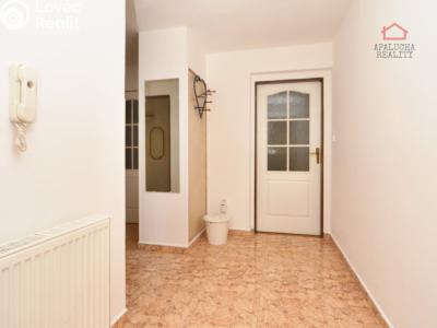 Prodej rodinného domu Cerhenice, Na vinohradech 207 č. 5