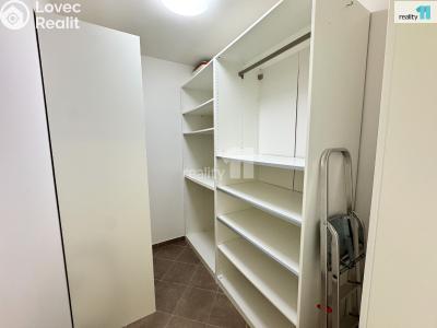Pronájem bytu 2+KK Praha 18, Pavla Beneše č. 15