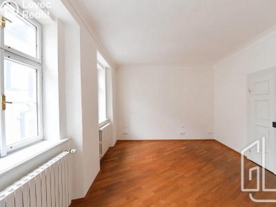 Оренда квартири 4+1 Praha, Vlašská č. 9