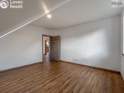 Pronájem rodinného domu Dubí, Zahradní 643 č. 22