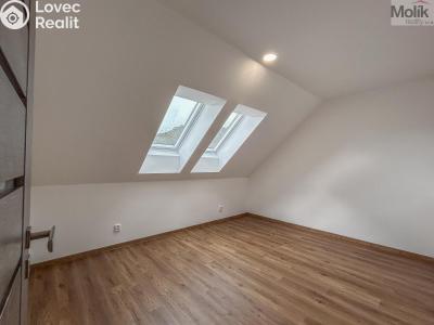 Pronájem rodinného domu Dubí, Zahradní 643 č. 24