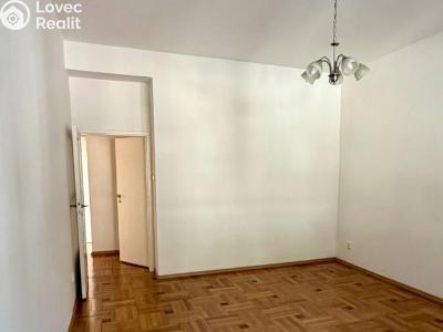 Pronájem bytu 3+1 Praha, Francouzská č. 7