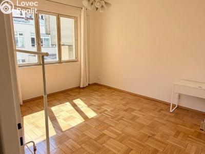Pronájem bytu 3+1 Praha, Francouzská č. 10