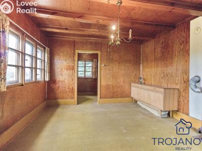 Продаж хатини Lštění, K zastávce 143 č. 3