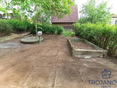 Продаж хатини Lštění, K zastávce 143 č. 11