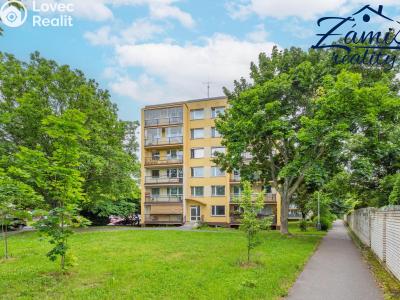Sale apartment 3+1 Praha, Ouholická č. 30