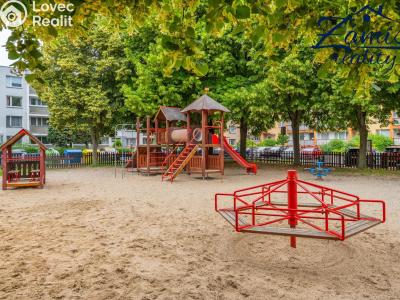 Sale apartment 3+1 Praha, Ouholická č. 32