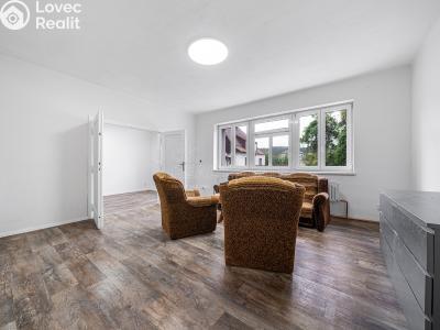 Prodej bytu 4+1 Karlovy Vary, Kosmonautů č. 5