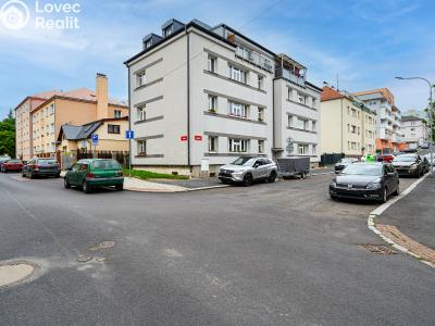 Prodej bytu 4+1 Karlovy Vary, Kosmonautů č. 17