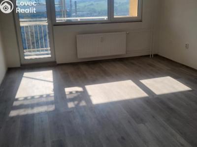Pronájem bytu 3+1 Děčín, V Sídlišti 390 č. 13