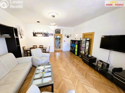 Sale apartment 3+1 Praha 3, Hartigova č. 97