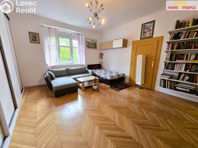 Sale apartment 3+1 Praha 3, Hartigova č. 21