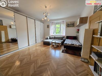 Sale apartment 3+1 Praha 3, Hartigova č. 14