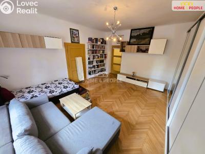Sale apartment 3+1 Praha 3, Hartigova č. 43