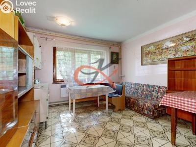Prodej rodinného domu Ostrata č. 16